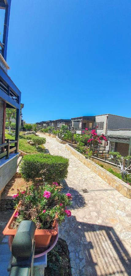 Aqua Holiday Apartments Влёра Экстерьер фото
